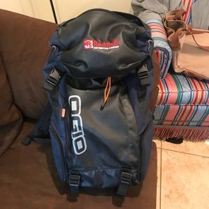 ogio throttle backpack